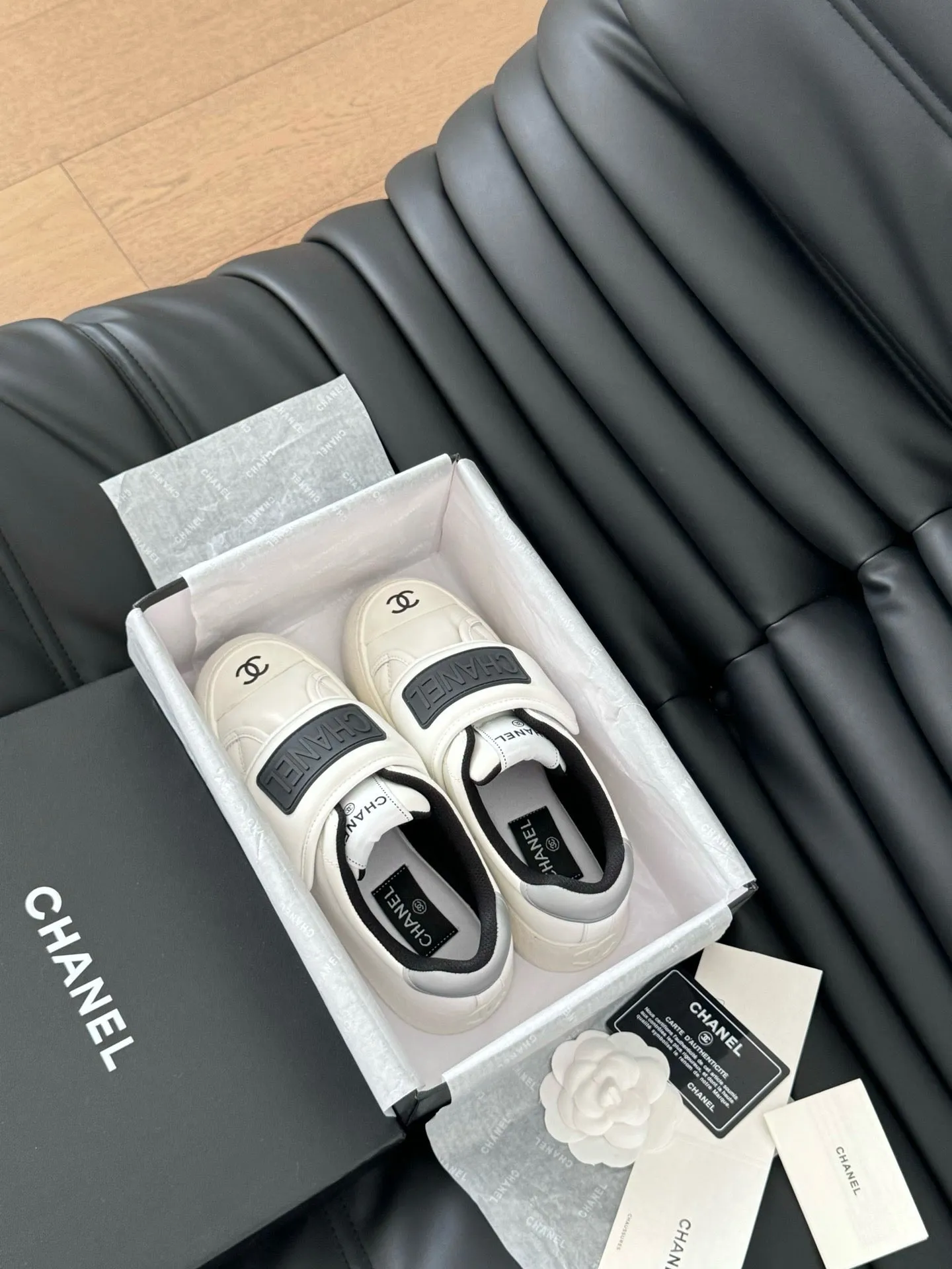SE1543 Chanel Sneakers / Size5-11