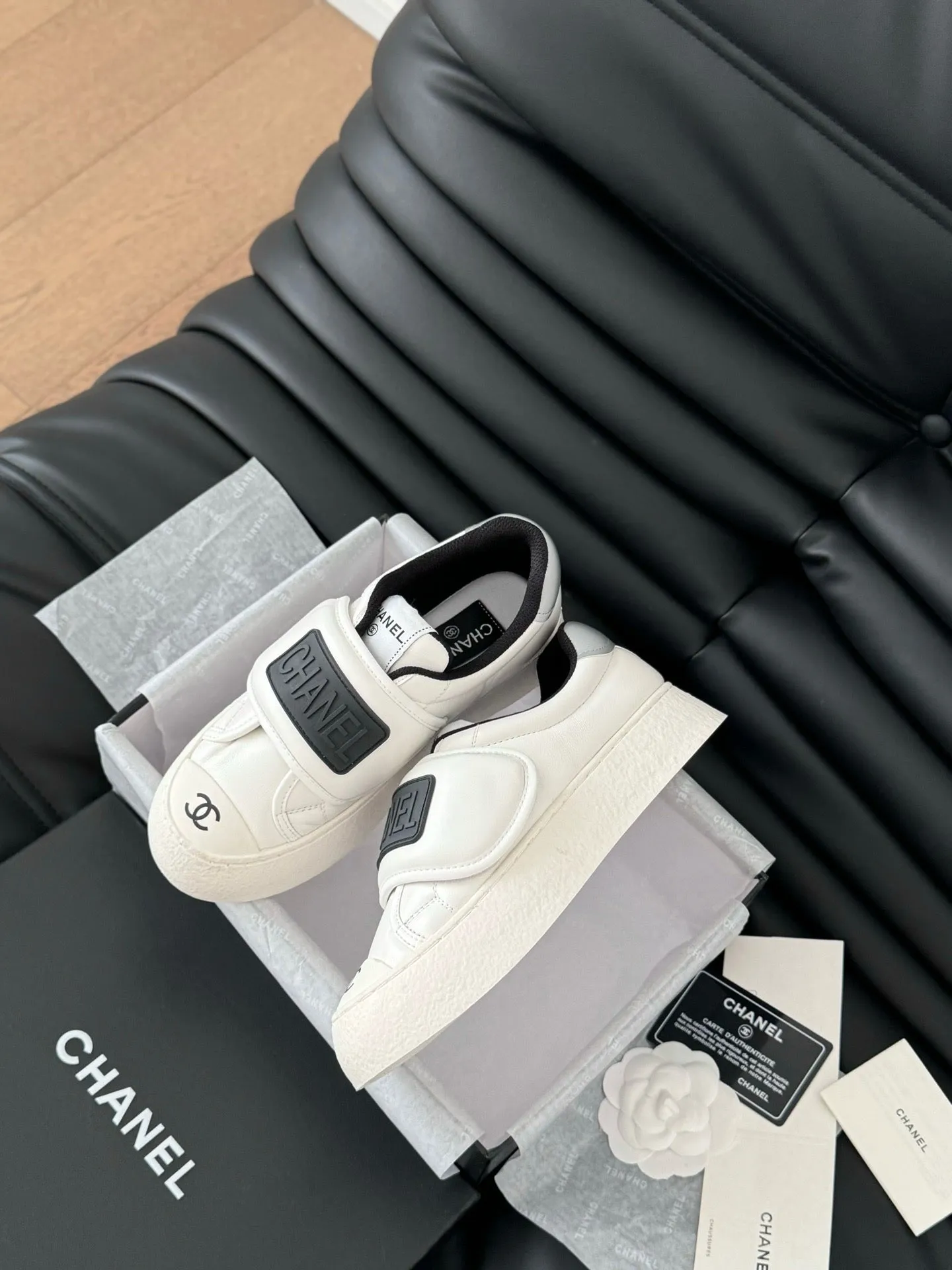 SE1543 Chanel Sneakers / Size5-11