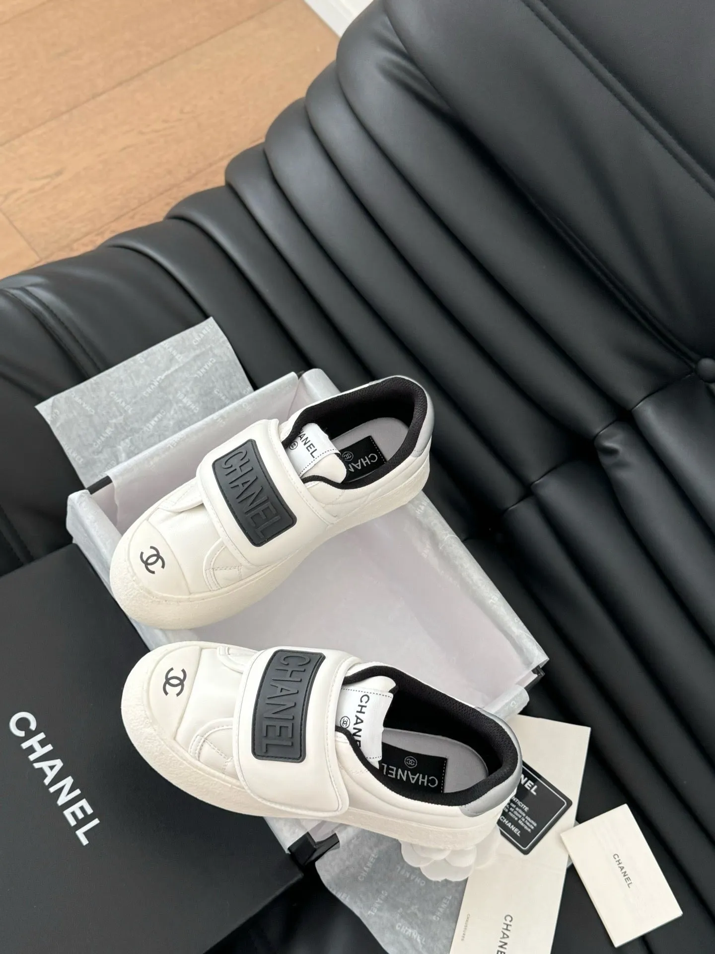 SE1543 Chanel Sneakers / Size5-11