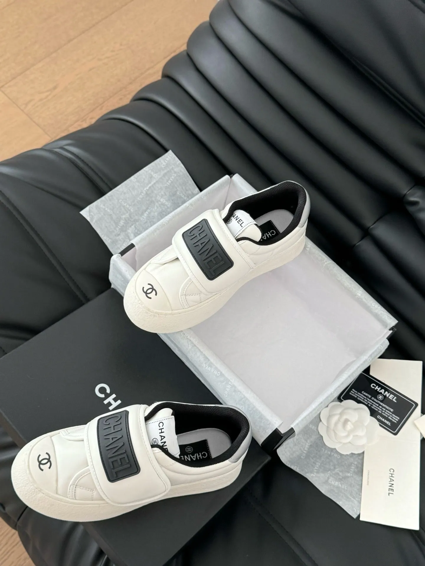 SE1543 Chanel Sneakers / Size5-11