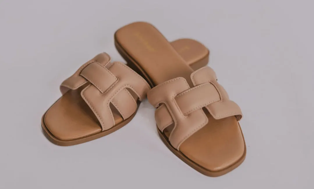 The Nude Everyday Sandal